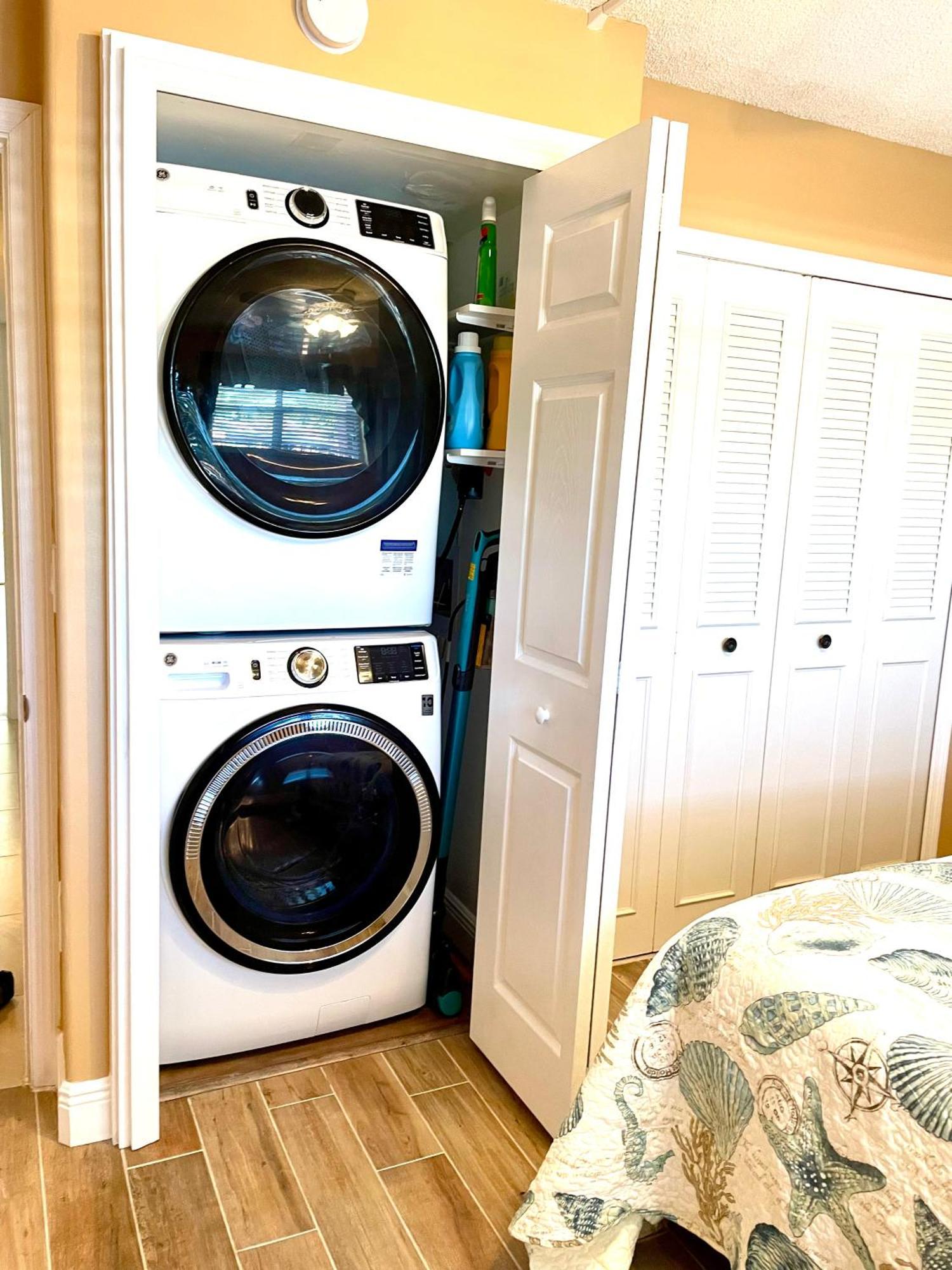 Cocoa Beach Towers Room photo